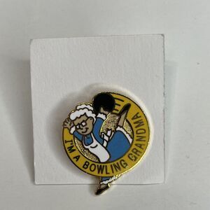 I'm A Bowling Grandma Pin Lapel Hat Vintage C. Sanders Badge collectible
